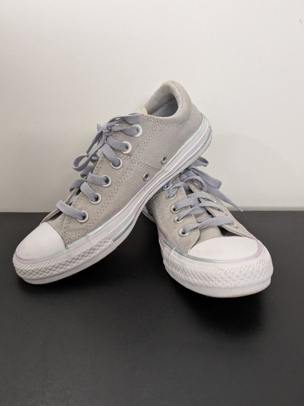 Converse Chuck Taylor All Star Gray Iridescent Low Top Sneakers Size 7